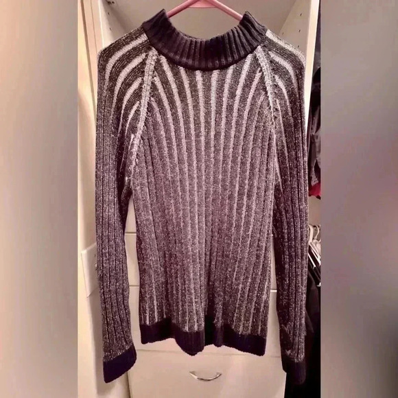 Stripe sweater - Picture 2 of 4
